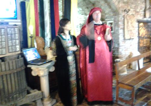 Dante "il sommo poeta" con los estudiantes