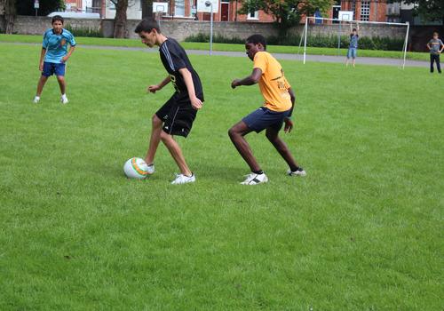 Practica deporte Atlas - Cursos de verano para jóvenes en Dublín