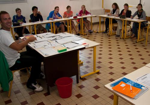 Clases de francés Nuevo LSF Campamento de verano para jóvenes